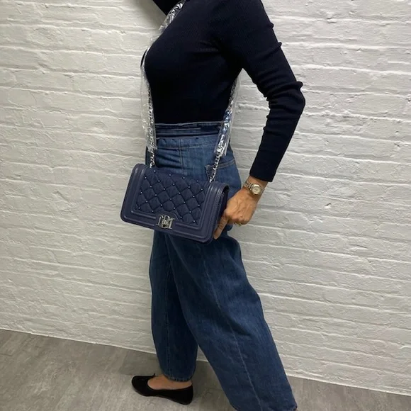 Badgley Mishka blue denim and vegan leather faux pearl messenger bag. NWT - Picture 10 of 10